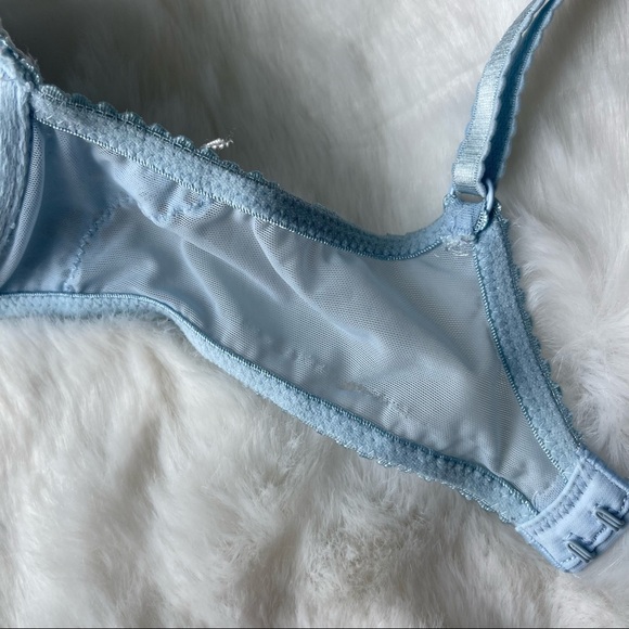 VS light blue and white lace dream angels push up bra 32C - Picture 13 of 15